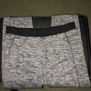 yet another pair of heather grey cuddle duds.